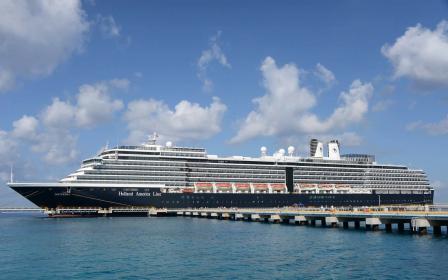 Holland America Line cruise ship ms Oosterdam sailing to homeport