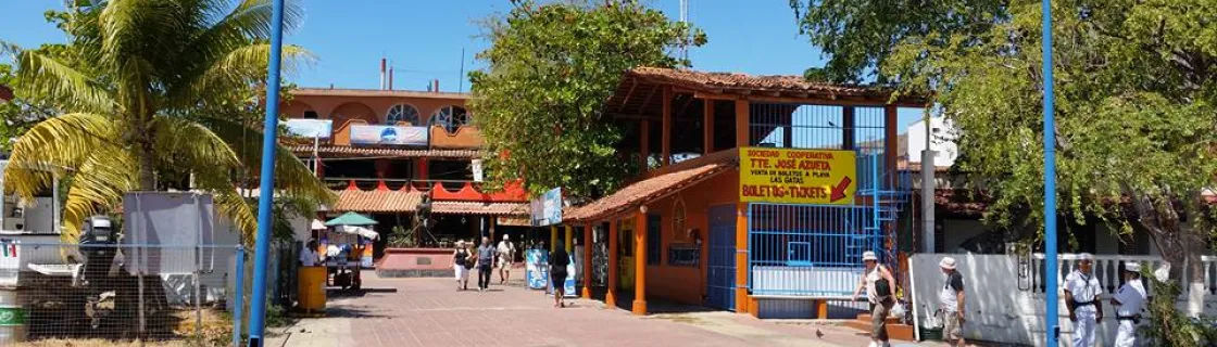 cruise terminal Zihuatanejo (Ixtapa), Mexico