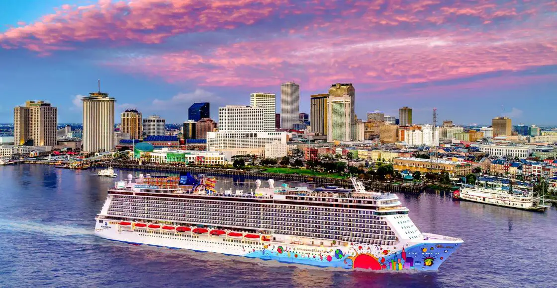 Norwegian Breakaway cruise ship sailing to homeport