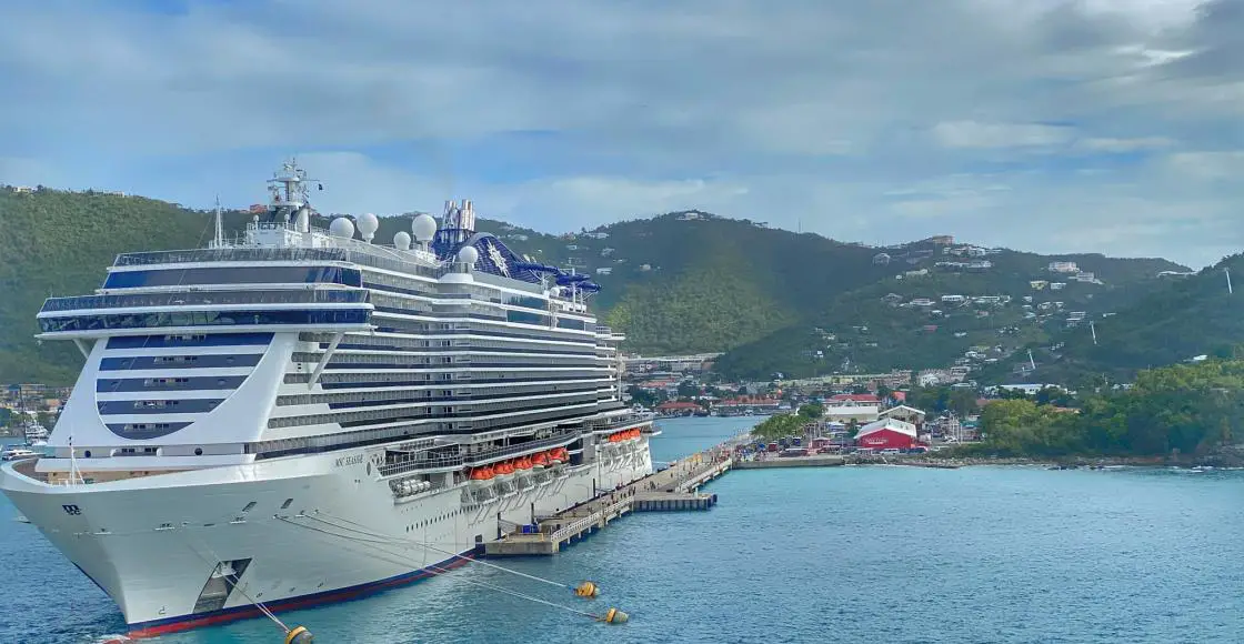 MSC Cruises Seaside cruise ship sailing to homeport